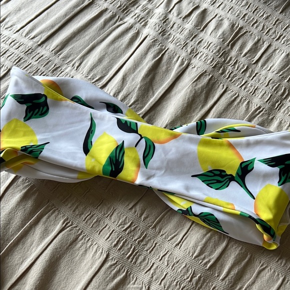 Lemon Print Bikini Set - Picture 3 of 3